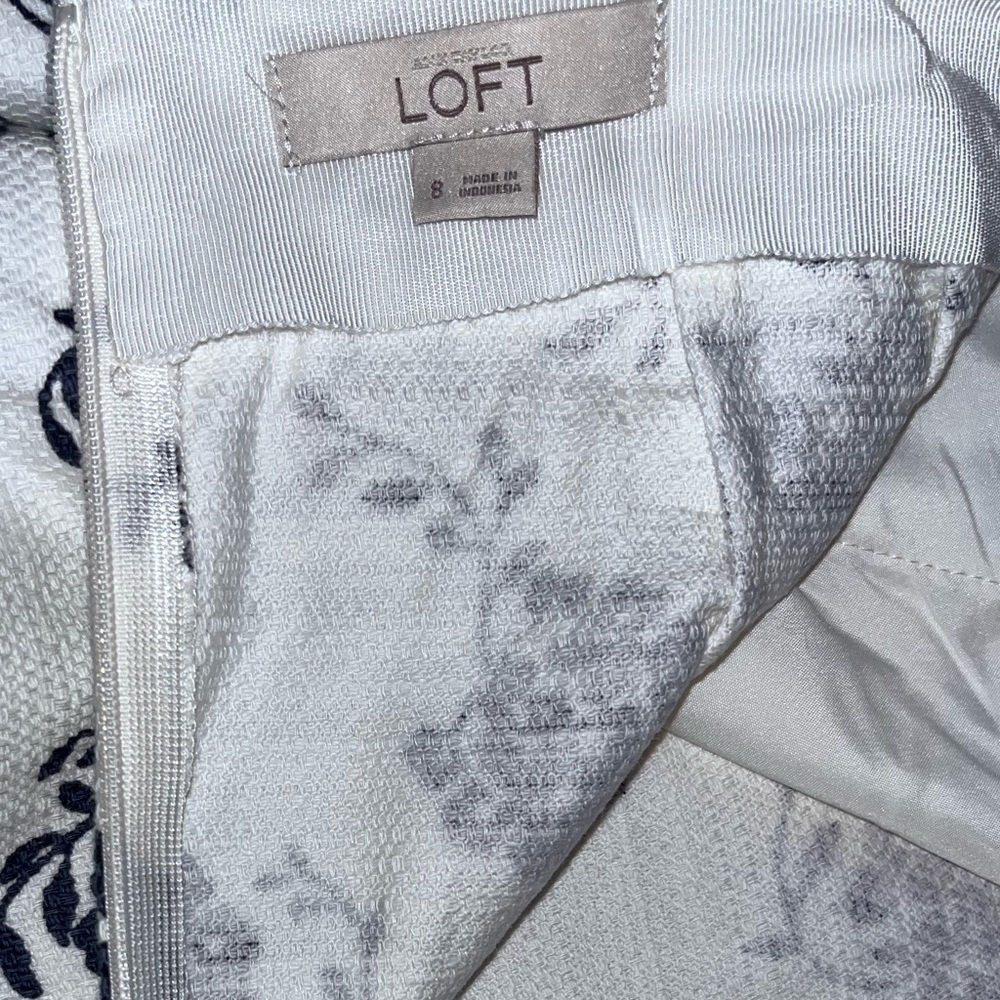 Loft Blue & White Floral Pencil Skirt - Picture 2 of 7